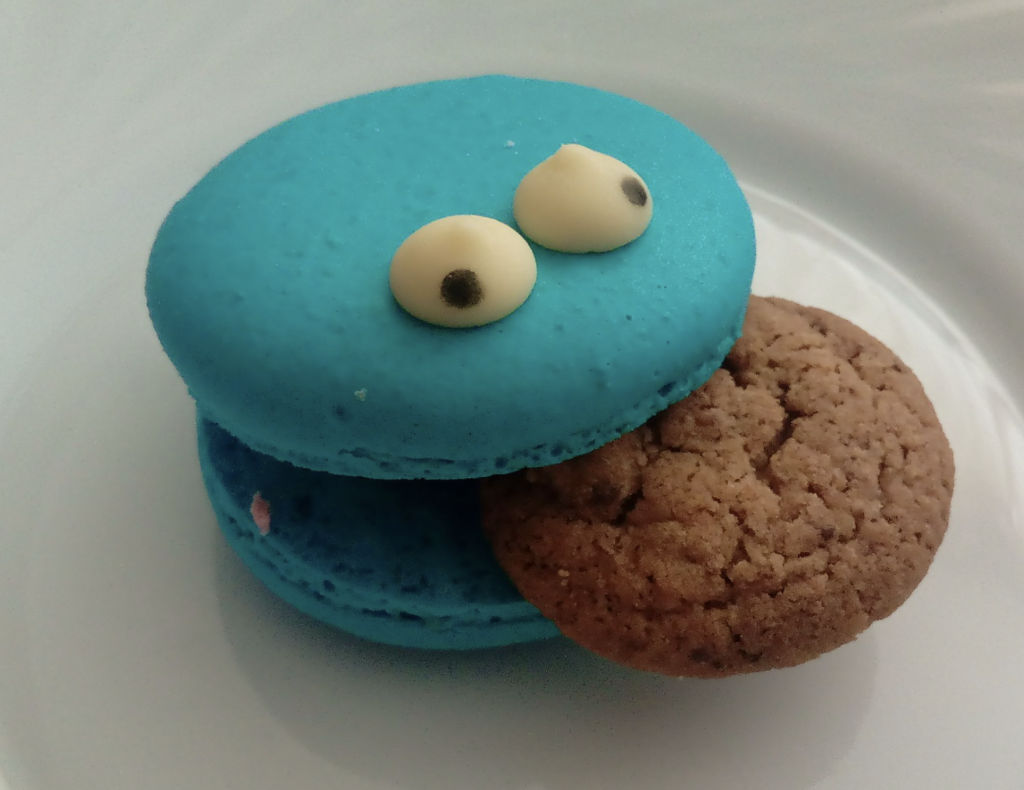 https://commons.wikimedia.org/wiki/Category:Cookie_Monster#/media/File:Cookie_Monster_cookie,_Winschoten_(2020)_01.jpg 
